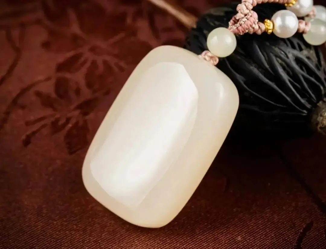 山料、籽料、俄料、青海料！哪种玉能问鼎和田玉之王？